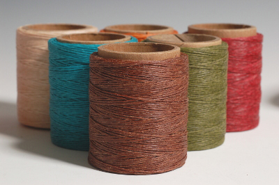 The Difference Between Waxed, Unwaxed and Polished Linen Thread